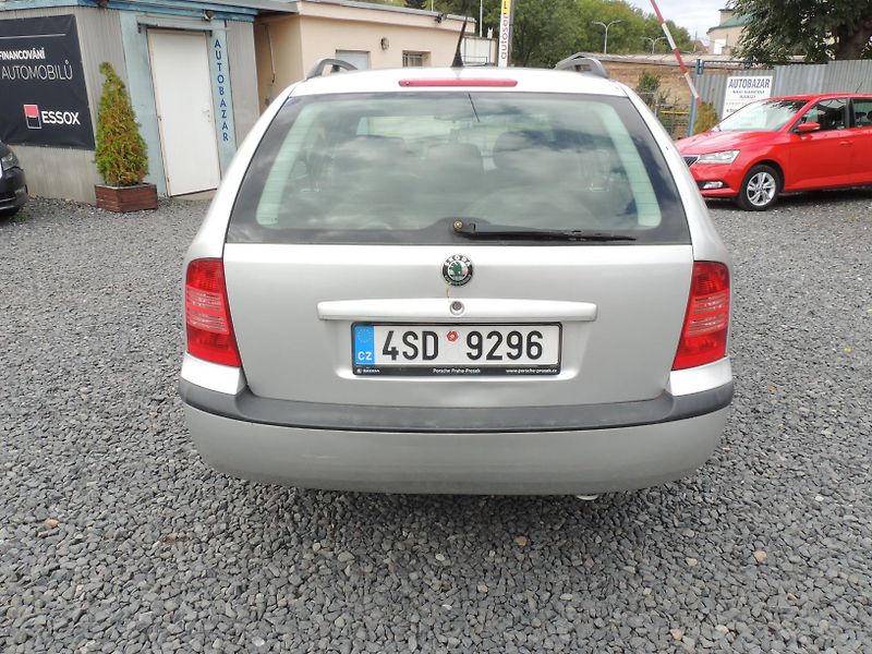 Škoda Octavia (2004) Combi 1.6i,75kw,klima - fotka 6 z 24