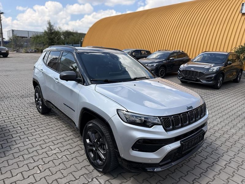 Jeep Compass (2022) 1.3 T4 PHEV 190CV 80 ANNIVERS. - fotka 47 z 55