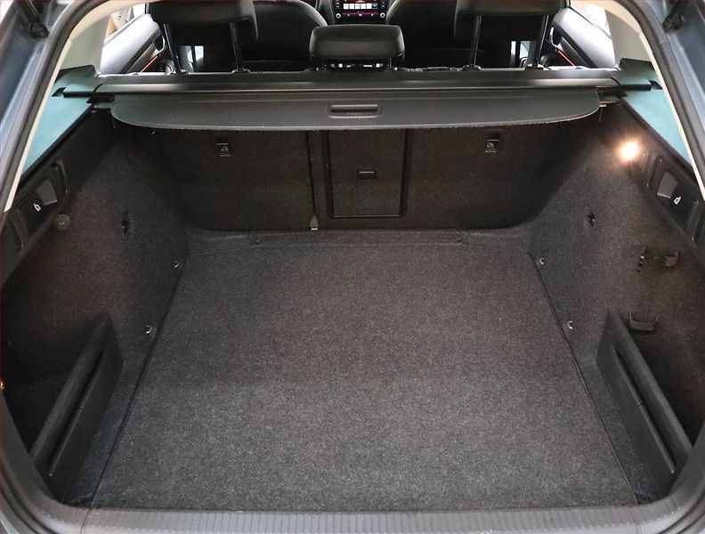 Škoda Octavia (2019) Style 1.5 TSI, Kůže, Navi - fotka 14 z 19