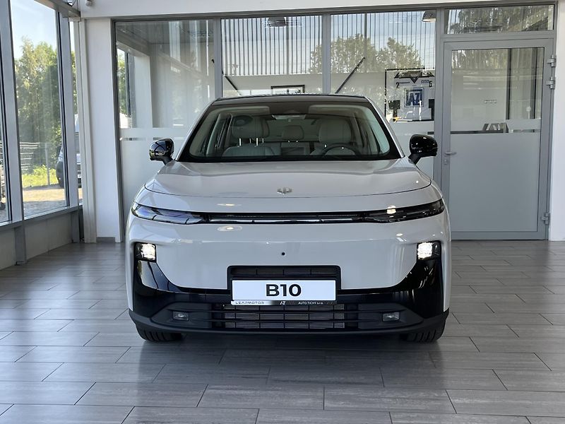 Leapmotor B10 (2026) Design HYBRID EV - fotka 2 z 16