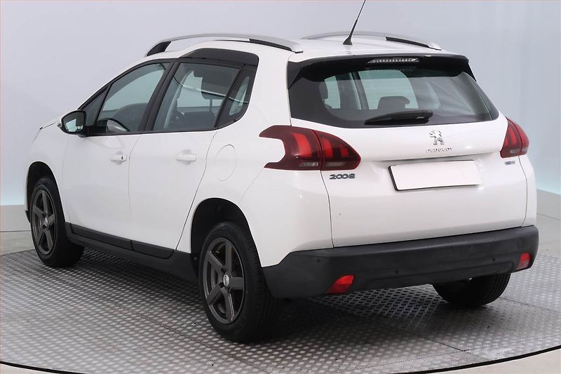 Peugeot 2008 (2017) 1.2 PureTech, Serv.kniha - fotka 4 z 17