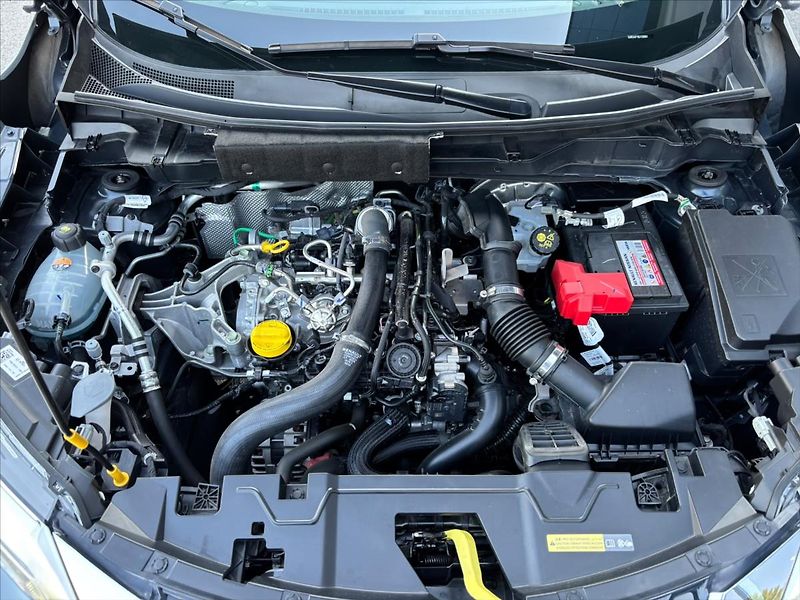 Nissan Juke 1,0 DIG-T  Acenta 6MT CZ - fotka 11 z 25