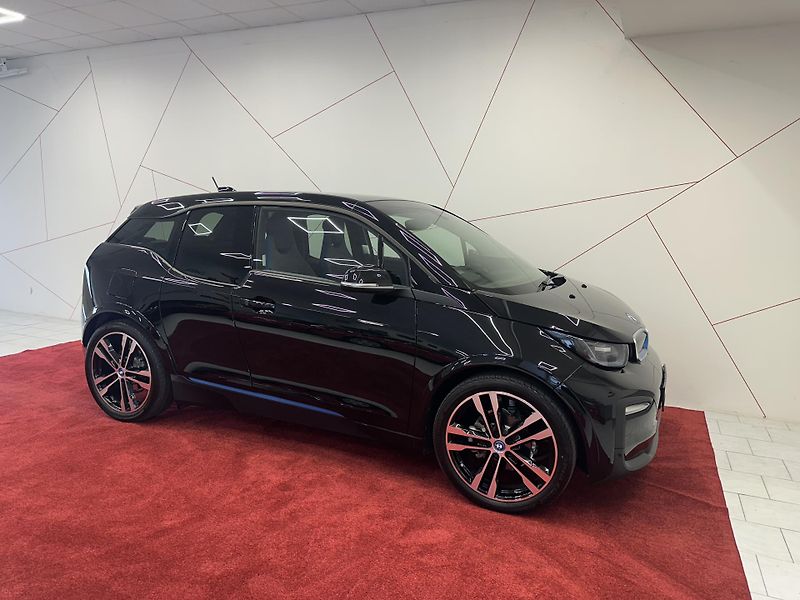 BMW i3 (2022) 120kwh*Sport Paket*DPH*TOP - fotka 6 z 16