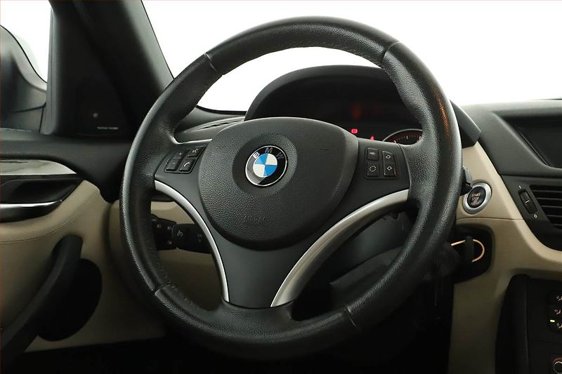 BMW X1 (2010) xDrive23d, 4X4, Automat, Navi - fotka 18 z 21
