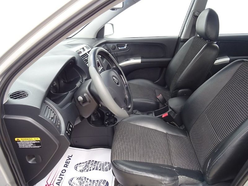 Kia Sportage (2006) 2.0i,104kW,4X4,ALU - fotka 9 z 20