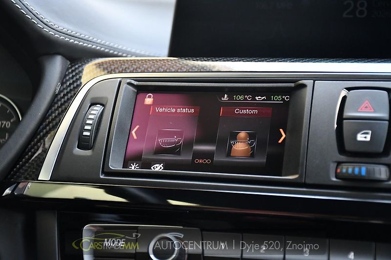 BMW M4 3.0 317kW HUD LED DPH - fotka 38 z 57
