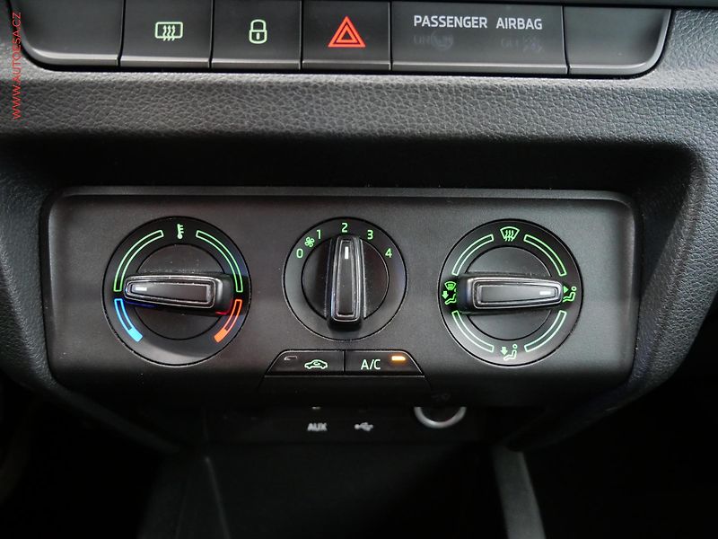 Škoda Fabia (2015) 1.4TDi, ČR, AC, tempo - fotka 17 z 20