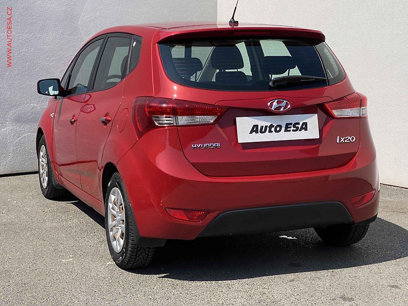 Hyundai ix20 (2019) 1.6CVVT, ČR, AC - fotka 6 z 16