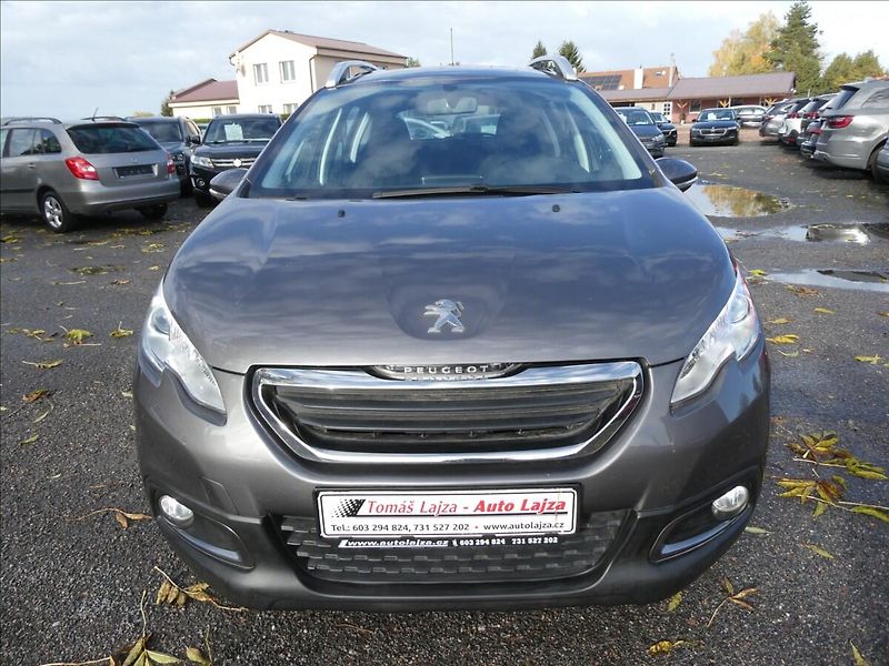 Peugeot 2008 1,2 PureTech 60kW - fotka 2 z 38