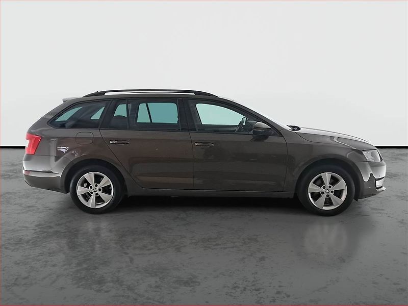 Škoda Octavia (2013) Ambition Plus 1.6 TDI - fotka 6 z 16