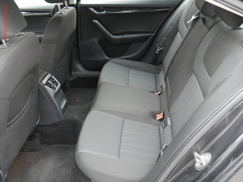 Škoda Octavia (2019) 1.6 TDi, ČR, Style - fotka 10 z 22