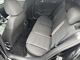 Volkswagen Golf 1,6 MPI - náhled 13