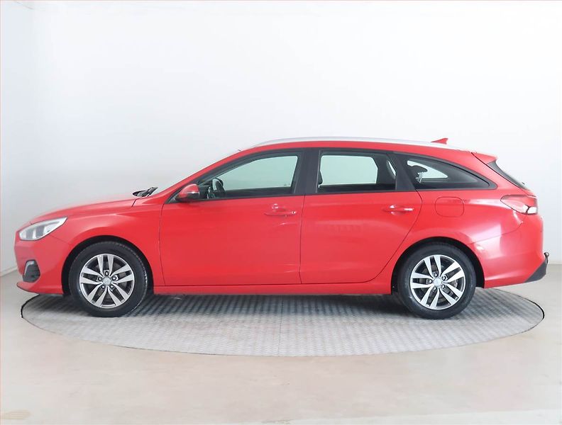 Hyundai i30 (2020) 1.4 T-GDI, ČR,1.maj - fotka 3 z 17