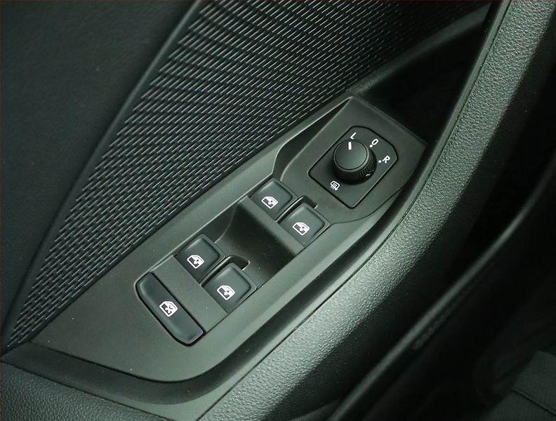 Škoda Octavia (2023) Ambition 2.0 TDI - fotka 15 z 15