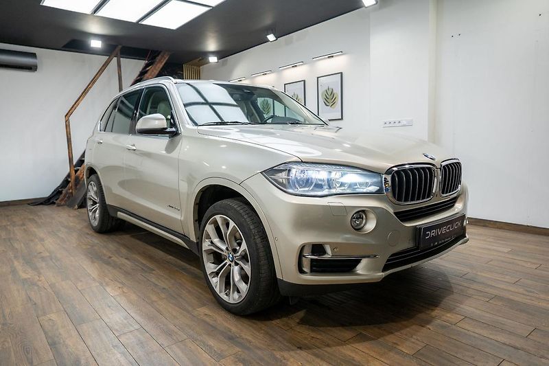 BMW X5 40e 2.0 180 kW xDrive - fotka 3 z 49