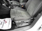 Volkswagen Touran 1,4 TSI R-Line, Navi, 7.míst.. - náhled 12
