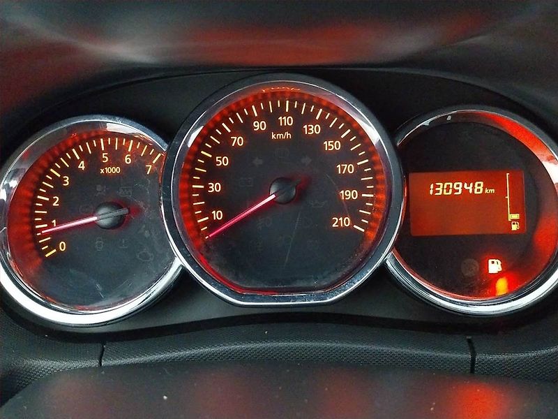 Dacia Duster (2015) 1.6 SCe, ČR,1.maj, Serv.kniha - fotka 11 z 15