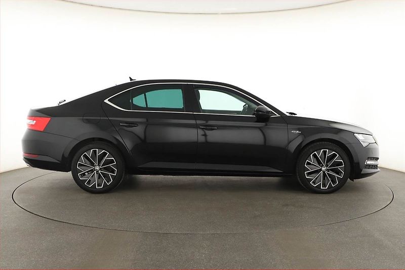 Škoda Superb (2020) 2.0 TDI - fotka 6 z 18