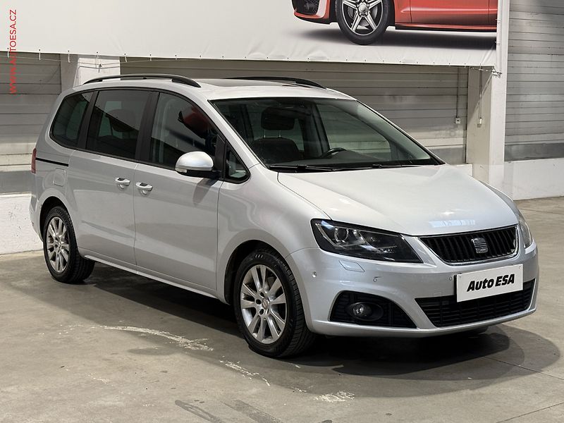 Seat Alhambra (2012) 2.0 TDi, Bixen, navi - fotka 1 z 20