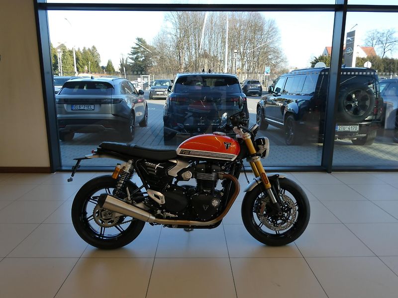 Triumph Speed Twin (2026) 1200 RS DEMO - fotka 2 z 9