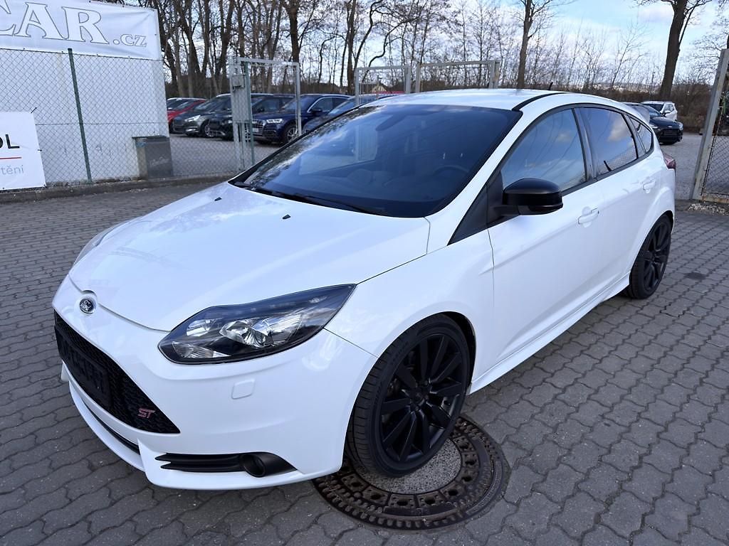 Ford Focus ST 2.0 EB 184 kW nehavar.