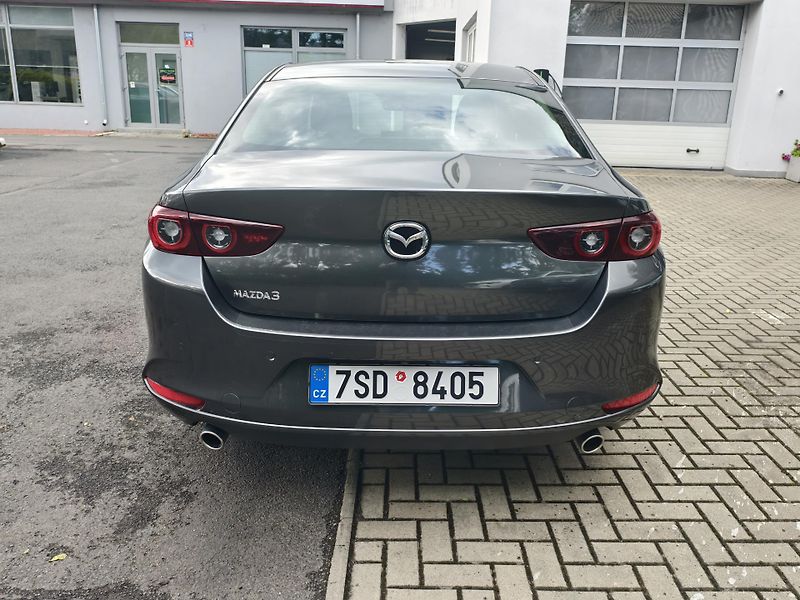 Mazda 3 (2026) 2.5i G140 EXCLUSIVE-LINE A/T - fotka 8 z 16