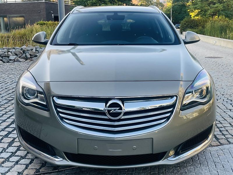 Opel Insignia 2.0CDTi MANUÁL VÝHŘEV LED - fotka 7 z 41