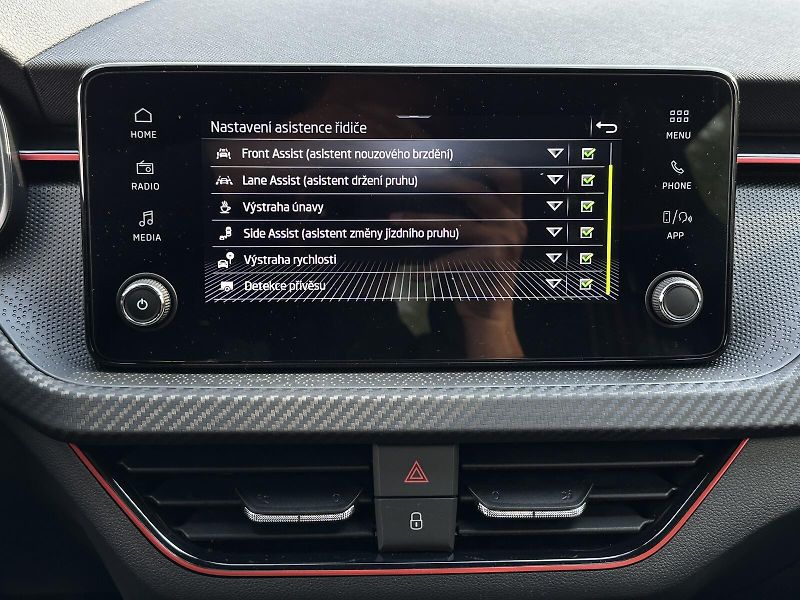 Škoda Kamiq 1.0TSi Monte Carlo 116PS Matri - fotka 34 z 44