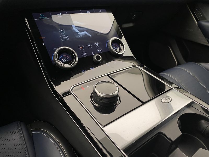 Land Rover Range Rover Velar P250 HSE AWD AUT CZ - fotka 26 z 45