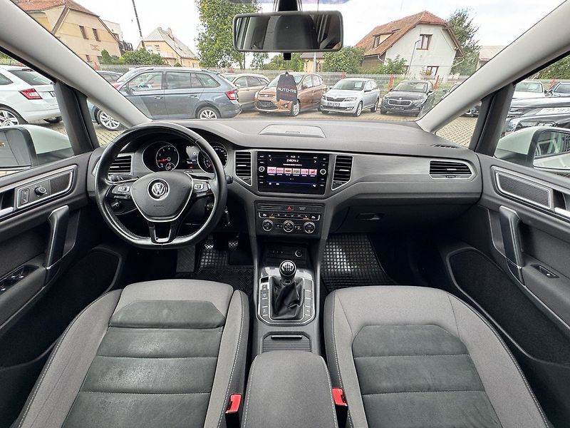Volkswagen Golf Sportsvan (2018) 1.5TSi LED Navi Kamera - fotka 6 z 50
