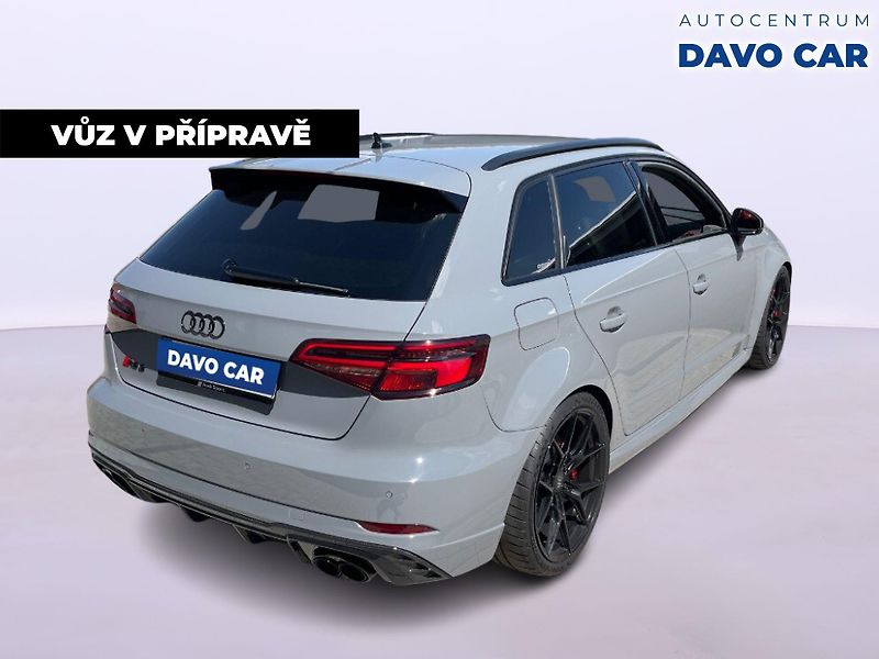 Audi RS 3 2.5 TFSI 294kW quattro S-troni - fotka 5 z 12