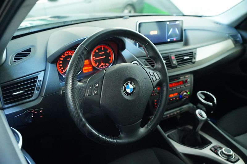 BMW X1 - fotka 15 z 29