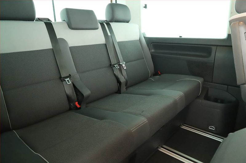 Volkswagen Multivan (2011) 2.0 TDI, 1Maj - fotka 11 z 13
