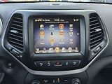 Jeep Cherokee 147kW 4x4 LIMITED KŮŽE NAV - náhled 35