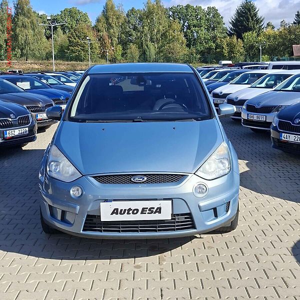 Ford S-MAX (2009) 2.2TDCi, ČR, AC, výhřev sed - fotka 2 z 19
