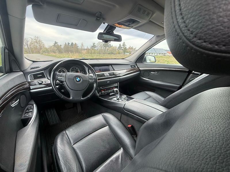 BMW Řada 5 530 GT X-DRIVE - fotka 11 z 23