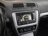 Škoda Octavia (2011) 2.0 TDI, Automat, Navi - náhled 12
