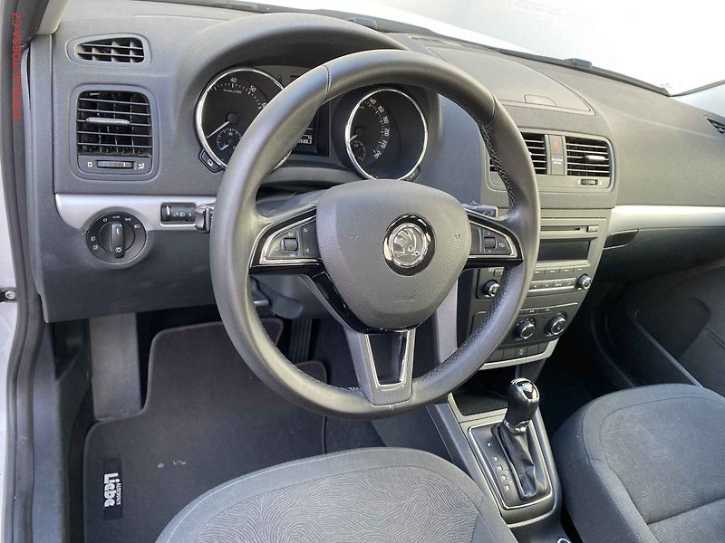 Škoda Yeti (2014) 1.2 TSi, Ambition, DSG, TZ - fotka 12 z 17