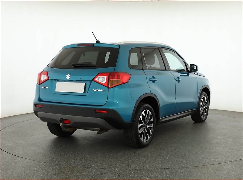 Suzuki Vitara (2017) 1.6 DDiS, Kůže, Navi, Tempomat - fotka 5 z 19