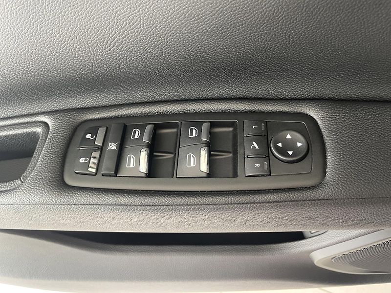 Maserati Ghibli SQ4 302kW*V6*REZERVACE! - fotka 33 z 38