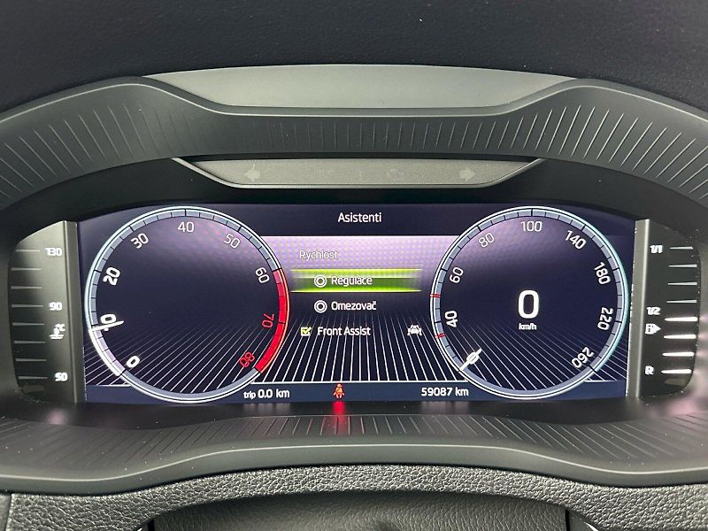 Škoda Karoq (2022) 1.5TSI 110kW Ambition Tour - fotka 10 z 31