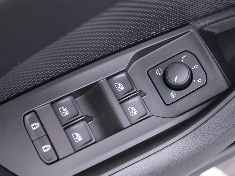 Škoda Octavia 2.0 TDI 110kW DSG CZ Style DPH - fotka 14 z 34