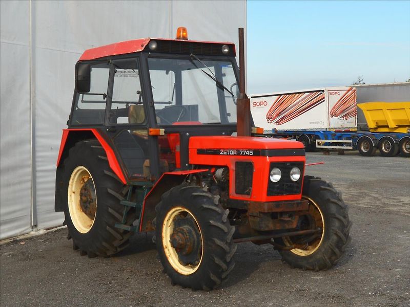 Zetor 7745 4x4 - fotka 2 z 36