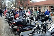 Z příjezdu spanilé jízdy motocyklů do Poděbrad.