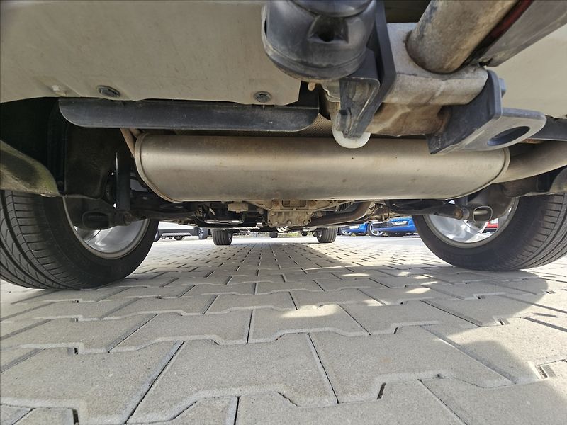 Suzuki SX4 S-Cross 1,4 T BoosterJet AllGrip 4x4 - fotka 31 z 45