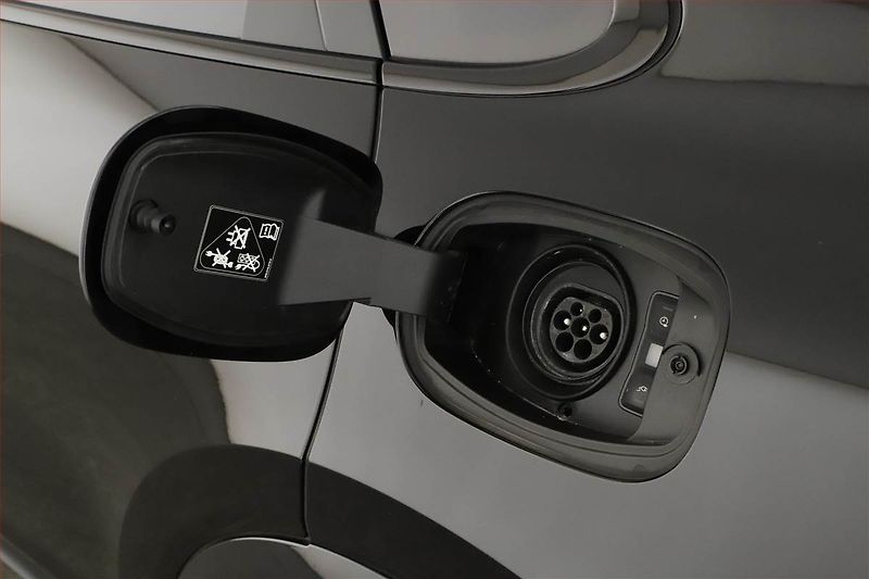 Porsche Cayenne (2020) E-Hybrid - fotka 21 z 22