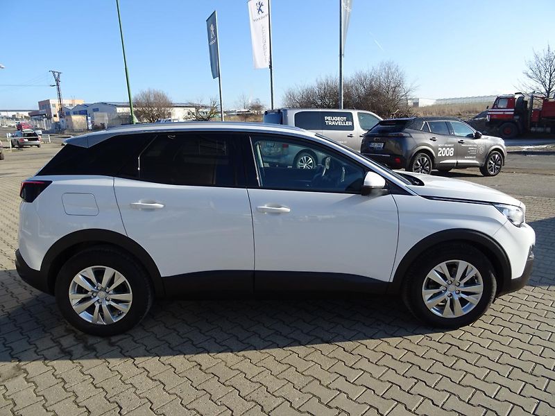Peugeot 3008 (2017) ACTIVE 1.6 BlueHDi 120k MAN6 - fotka 15 z 47