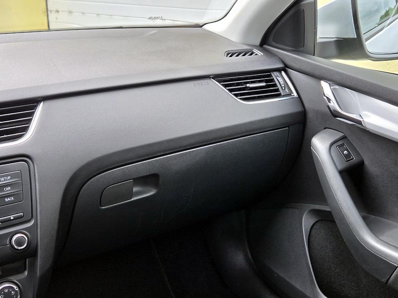 Škoda Octavia 1,2TSi DSG SERV.ŠKODA - fotka 31 z 47