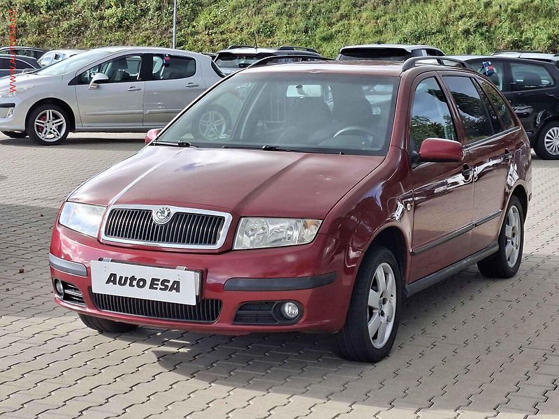 Škoda Fabia (2004) 1.4 TDi, ČR, AC, výhřev sed - fotka 3 z 17