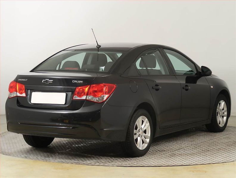 Chevrolet Cruze (2013) 1.6 i 16V, Tempomat - fotka 5 z 16